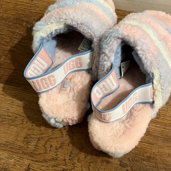 UGG Multicolor Fluffy Slippers - Picture 3 of 7